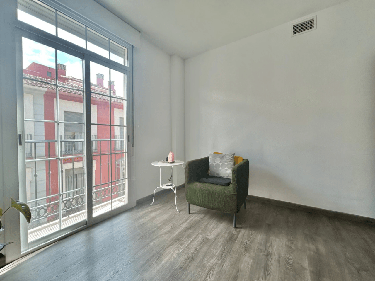 Apartment for sale with tourist license